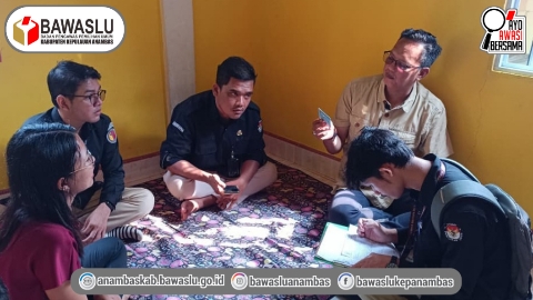 Bawaslu dan KPU Anambas Lakukan Pengawasan Coktas di Kelurahan Tarempa
