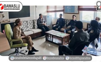 Antisipasi Peredaran Berita Hoaks Bawaslu Anambas Lakukan Konsolidasi Demokrasi Bersama Kominfo Kabupaten Kepulauan Anambas