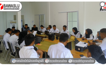Bawaslu Kepulauan Anambas Gelar Rapat Rutin, Evaluasi Hasil Koordinasi KPU hingga Konsolidasi Demokrasi
